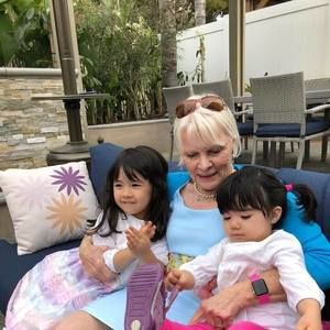 Meet your Posher, Lorraine